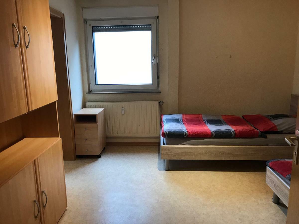 Messe Cgn/Dus Grossraeumige Wohnung In Guter Verkehrslage Leverkusen Bagian luar foto