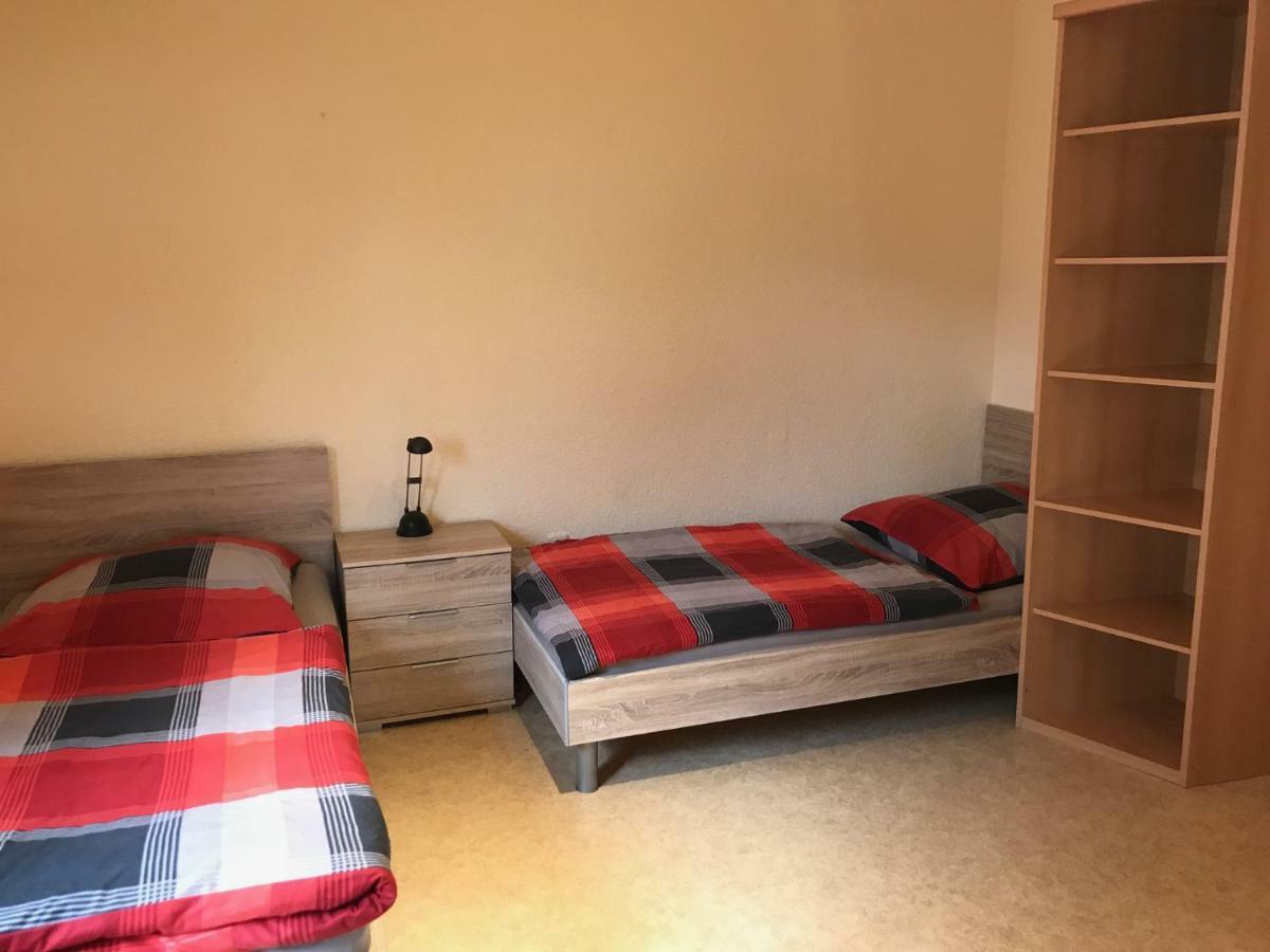 Messe Cgn/Dus Grossraeumige Wohnung In Guter Verkehrslage Leverkusen Bagian luar foto
