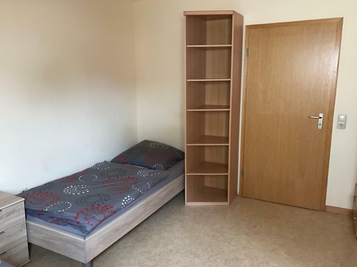 Messe Cgn/Dus Grossraeumige Wohnung In Guter Verkehrslage Leverkusen Bagian luar foto