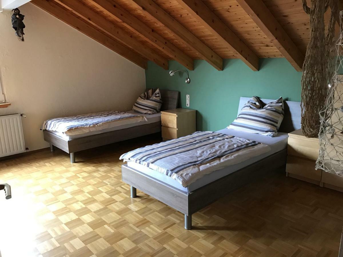Messe Cgn/Dus Grossraeumige Wohnung In Guter Verkehrslage Leverkusen Bagian luar foto
